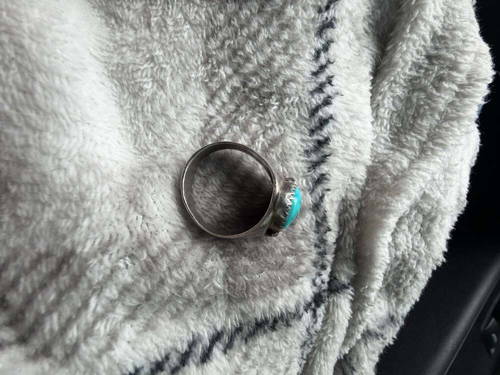 Vintage Native American Navajo Sterling Silver Turquoise and Coral Leaf Design R - Picture 5 of 6